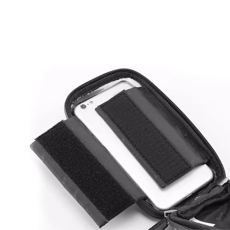 vanntett-mobilholder-til-styret_5.jpg